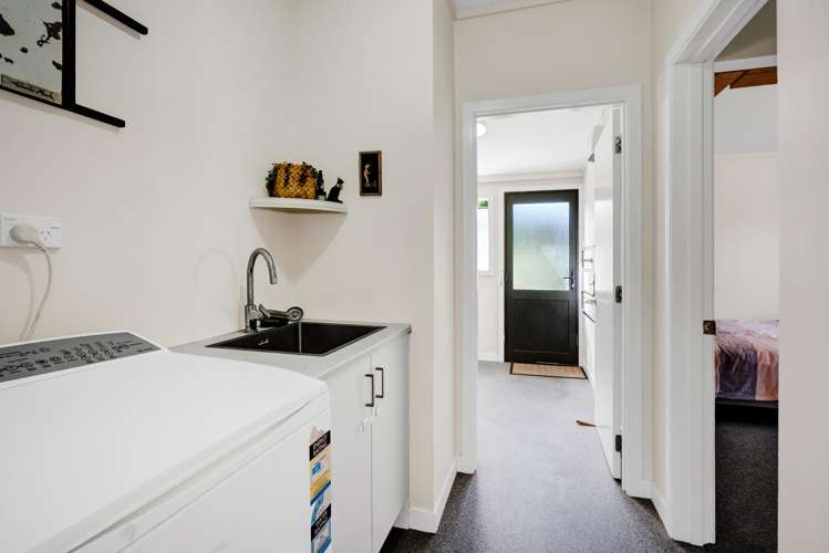 1 Mahuru Lane Okato_16