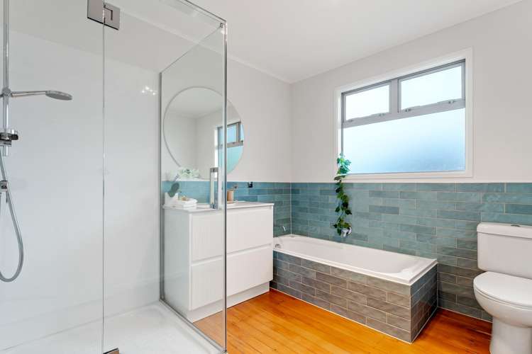 12 Tawhana Crescent Red Beach_21