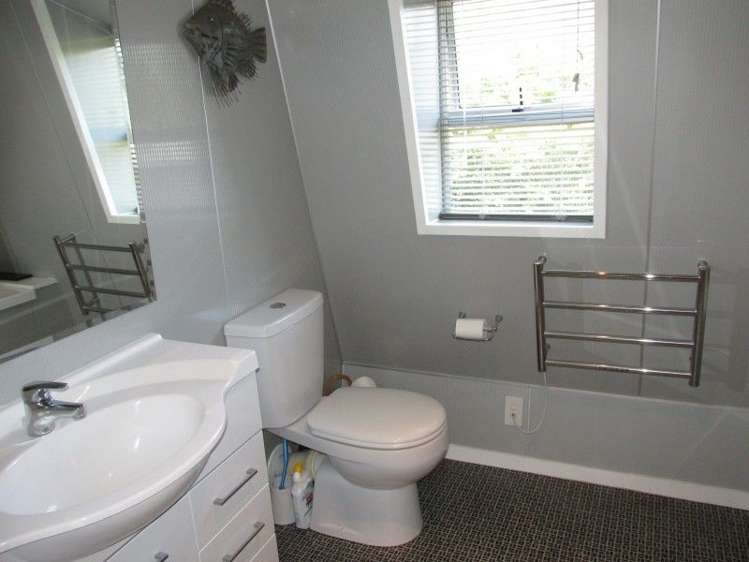 63 Crampton Road Reefton_7