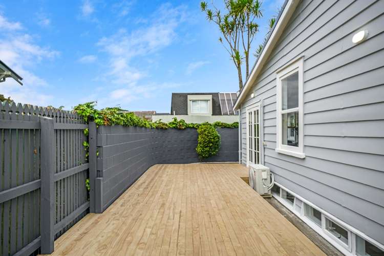 82 The Drive Epsom_18