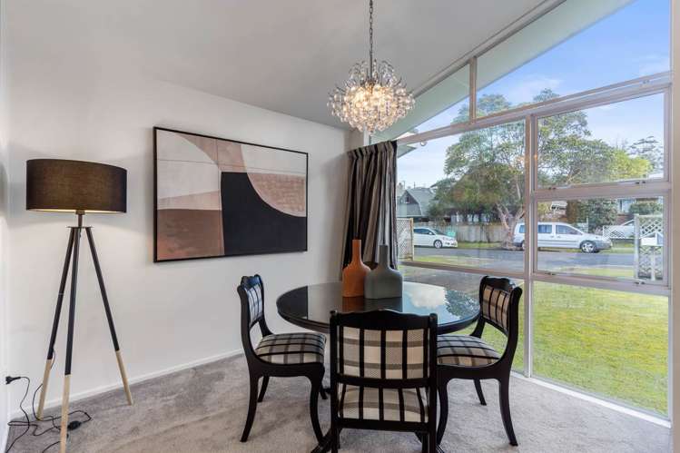 64 Knightsbridge Drive Forrest Hill_12