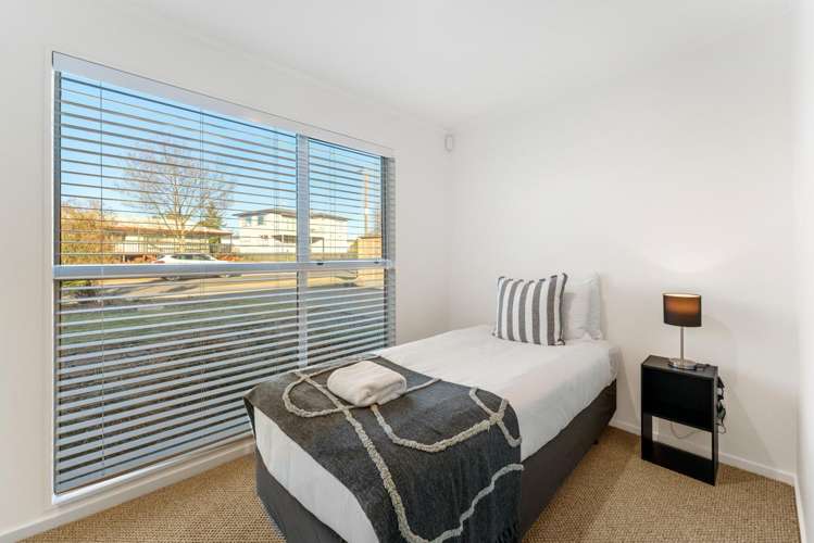 23 Grace Crescent 1140_15