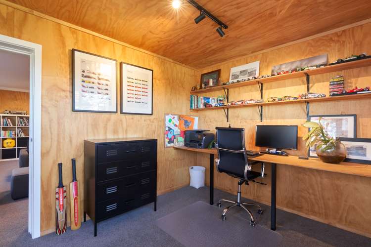 8 Ewan Place Taradale_16