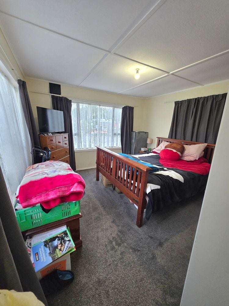 27 Wainuiomata Road Wainuiomata_9