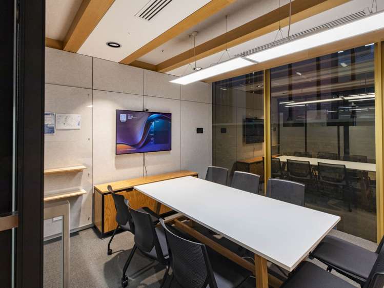 Part 1 and Level 2/139 Pakenham Street W Auckland Central_8