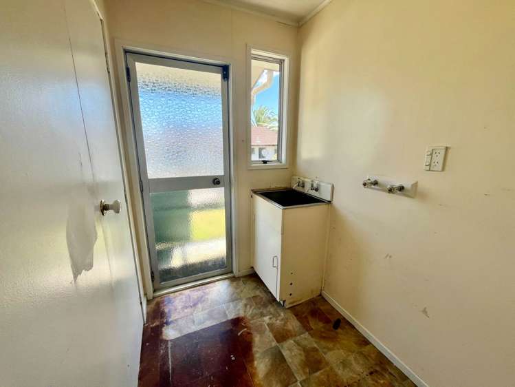 77 Lewisham Street Highland Park_13