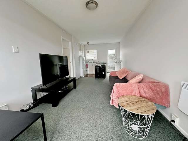 8/3 Sherbourne Road Mt Eden_1