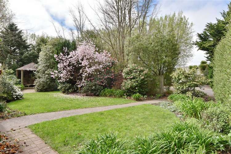 468 Marshland Road Marshland_24