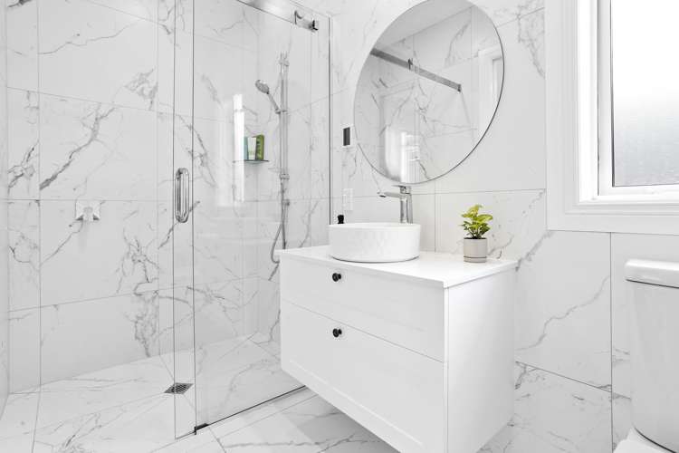 14 Belmere Rise Farm Cove_9