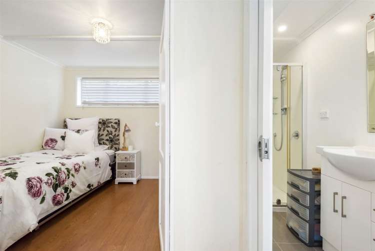 2/1 Mulberry Place Glenfield_20