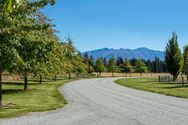 16 Little Orchard Way Wanaka_2