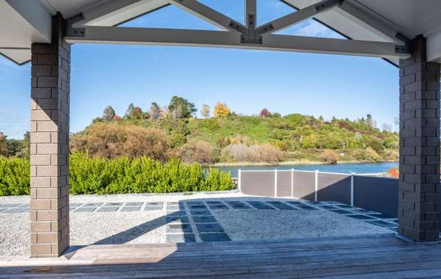 27 Stevenson Way Rangatira Park_2