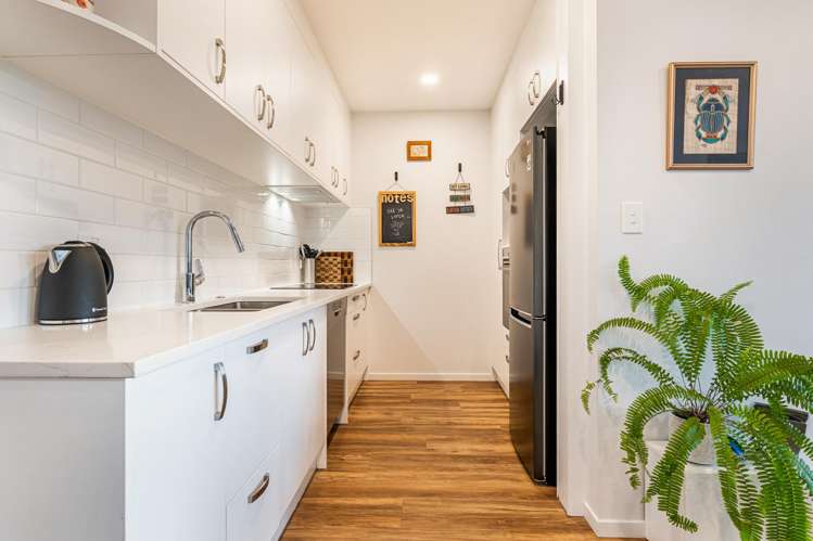 75 Bonair Crescent Silverdale_11