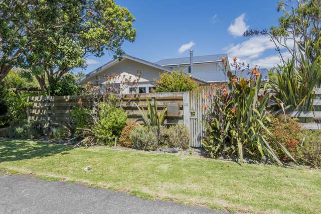 105 Rangiuru Road Otaki Beach_1