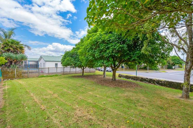 2 Albizia Avenue Henderson_15