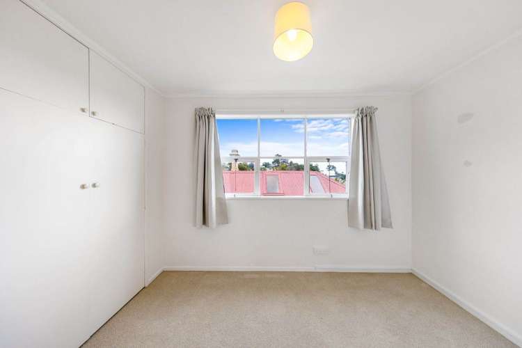 2/35 Esplanade Road Mt Eden_11