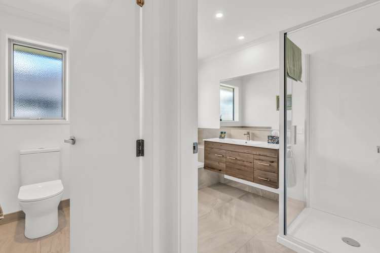 11 Kaurinui crescent One Tree Point_17