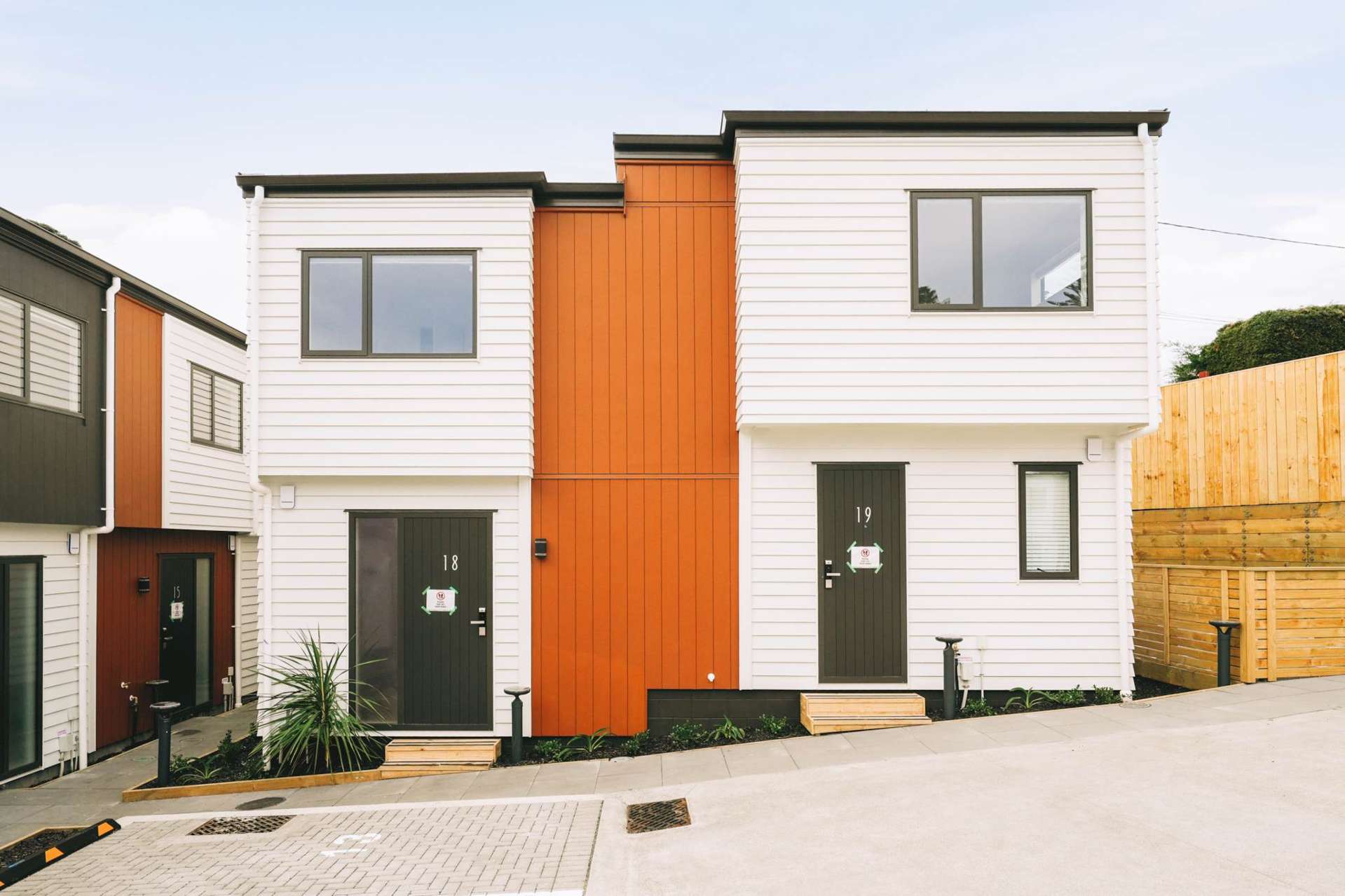 18/8-10 Lowtherhurst Road Massey_0