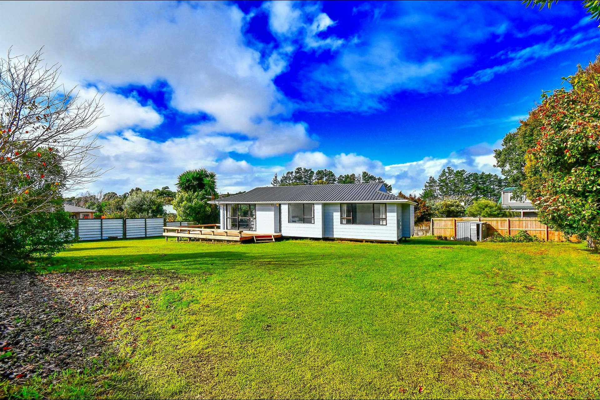 6 Leaming Place Clarks Beach_0