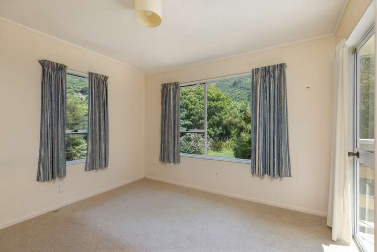 15 Thompson Place Anakiwa and Surrounds_12