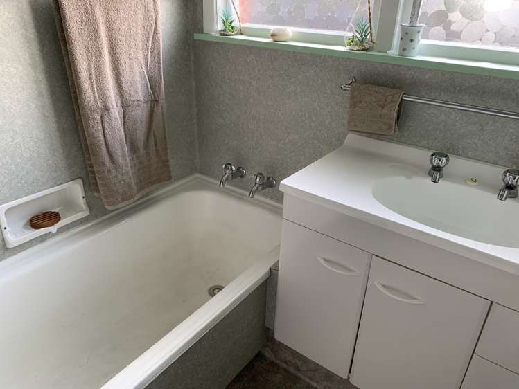 23 Lowestoft Street Balclutha_11