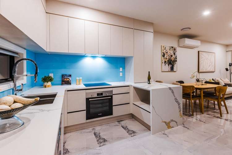 2/21 Hazards Road Weymouth_3