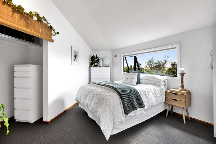 20 Kiri Road Opunake_16