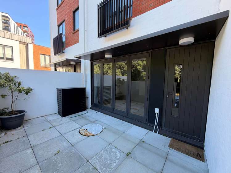 30/666B Great South Road Ellerslie_12
