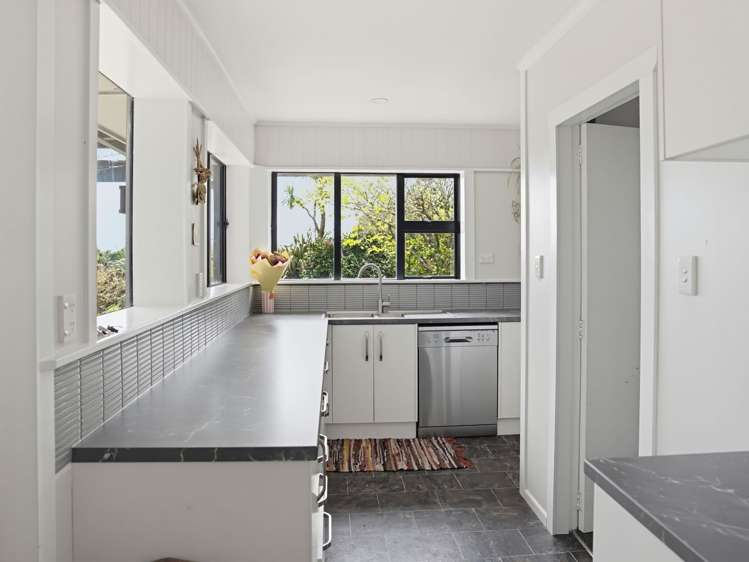 299 Utopia Road_4
