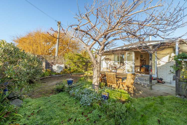 2/115 Rocking Horse Road Southshore_15