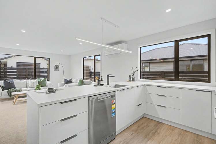 156 Kew Road Kew_7