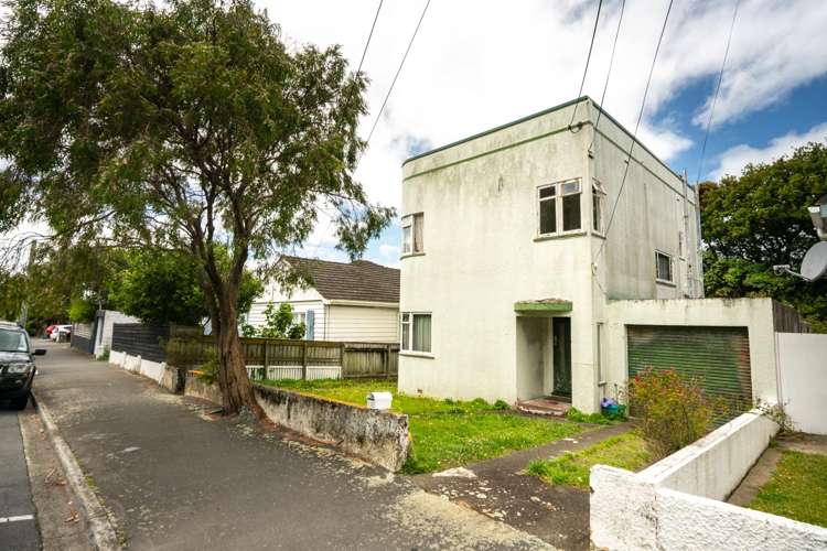 323 Adelaide Road Newtown_13