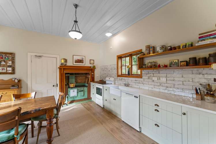 121 Pretty Bridge Valley Road_3
