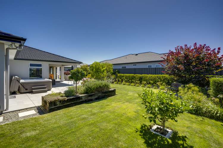 6 Pelorus Avenue Poraiti_18