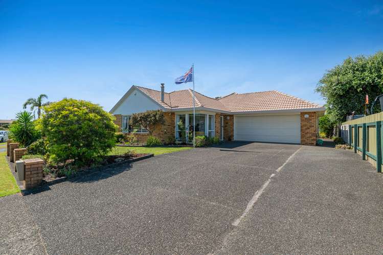 4 Lakeside Drive Orewa_23