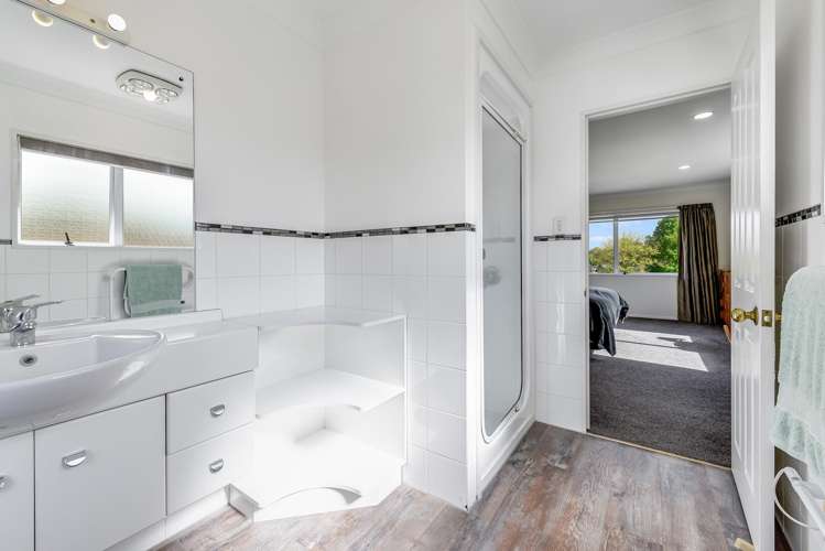 4 Charles Henry Place Harrowfield_10
