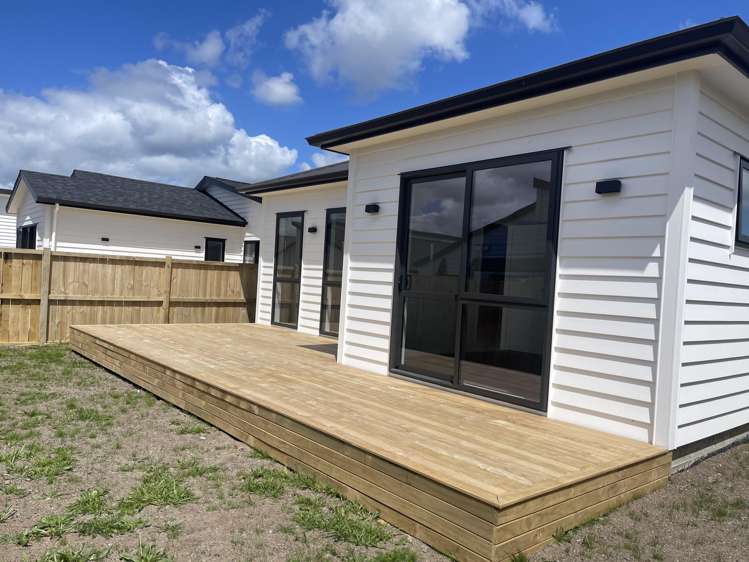 19 Cronshaw Road Karaka_15