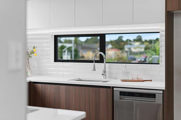 5/125 Universal Drive Henderson_19