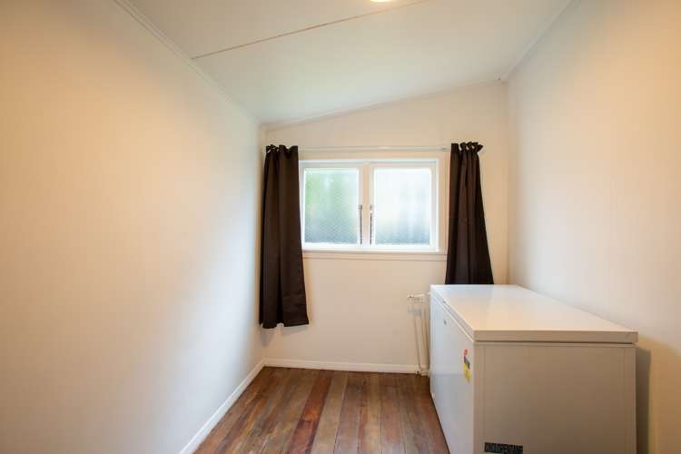 207 High Street Dannevirke_10