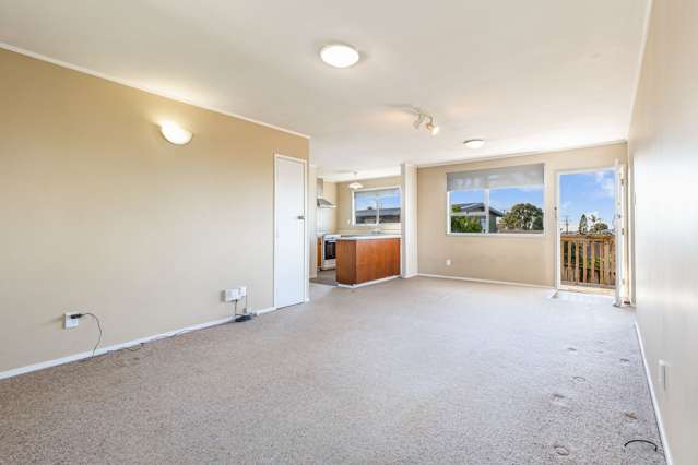 2/47 Royal Road Massey_4