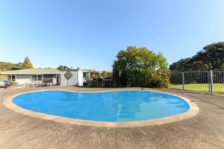 42 Albany Highway Greenhithe_5