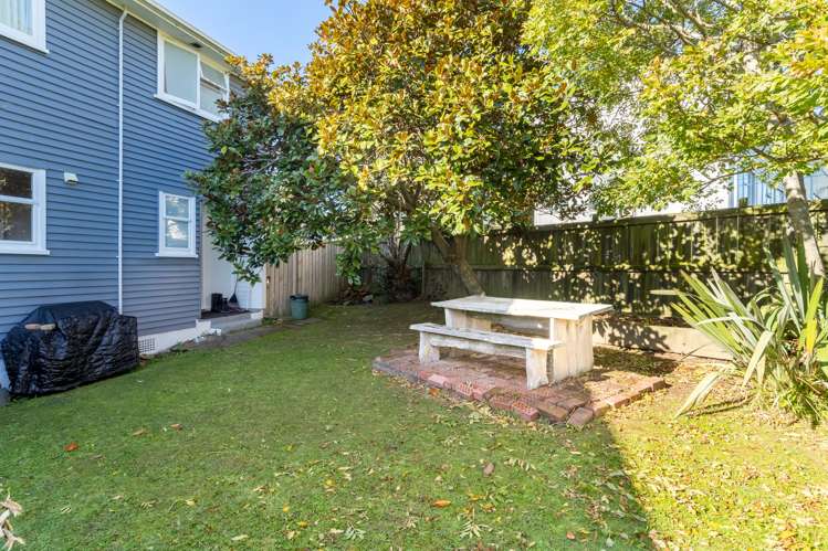 2/195 Bedford Street Cannons Creek_11