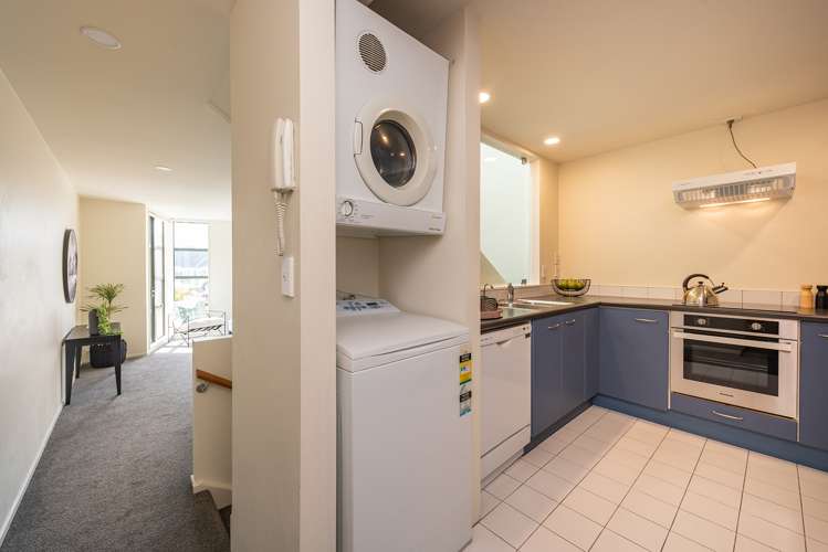 2/26 Buller Street Te Aro_6