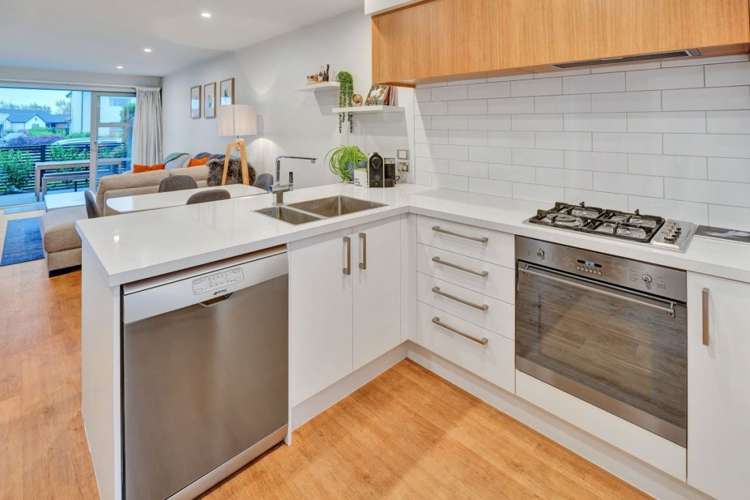 2/16 Hamill Road Halswell_2