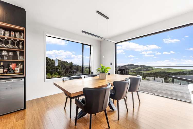 1570 Cove Road Mangawhai_15