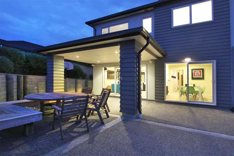 14 Paparoa Crescent Aotea_4