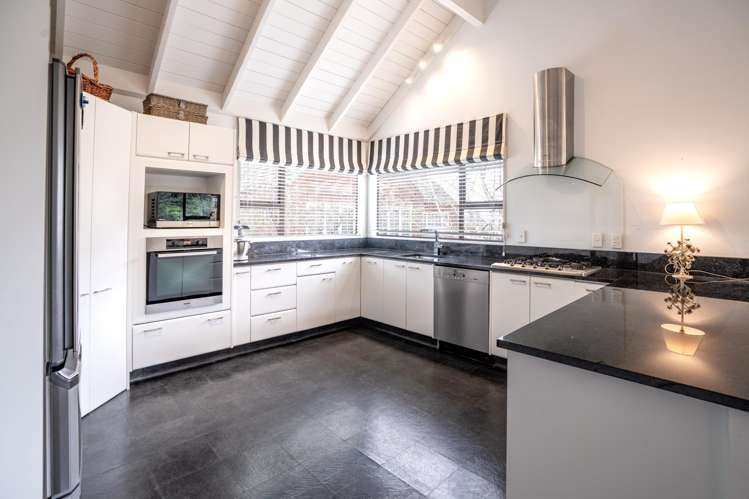 17 Butavas Street Khandallah_4