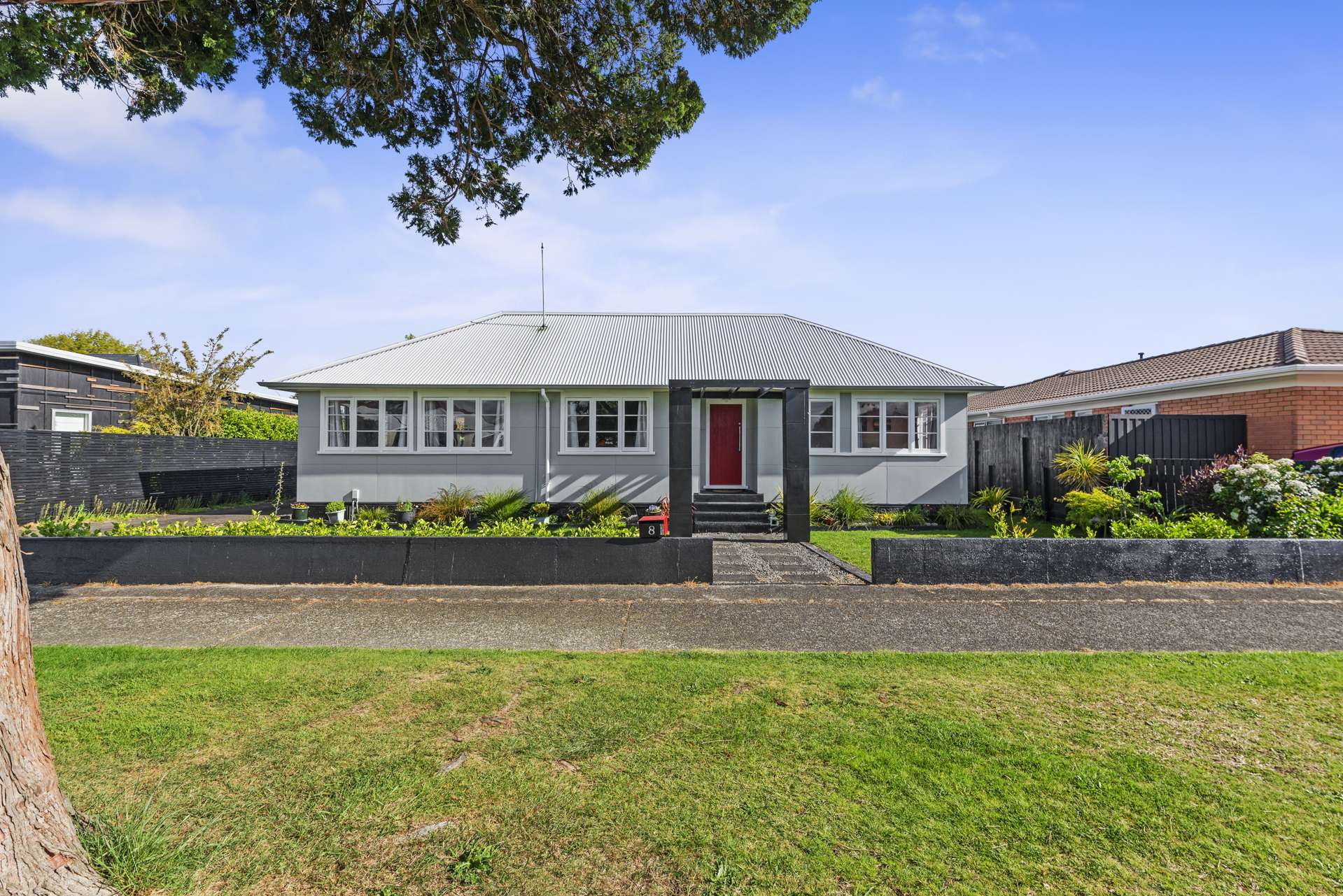 8 Holland Street Glenholme_0