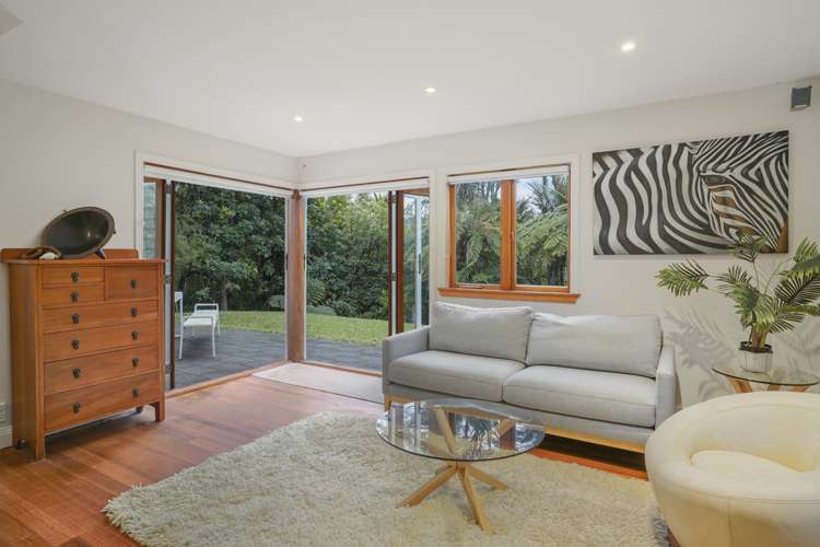 18 Hollywood Avenue Titirangi_13