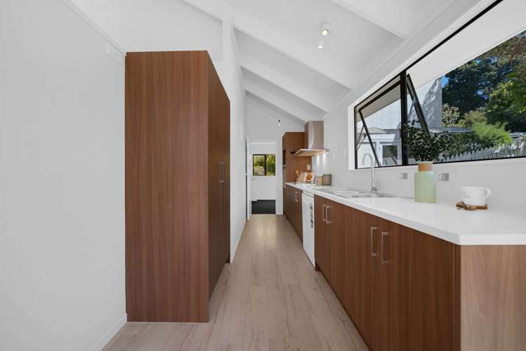 1/5 Wyvern Place Glenfield_15